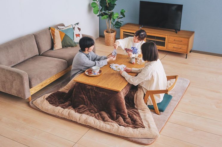 거실선 옷껴입고 화장실도 각오하고 가야…외국인도 놀라는 日 난방문화
