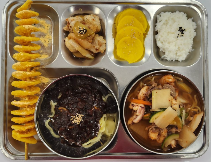 대기업 구내식당보다 낫다…현직 장교가 공개한 군부대 식단