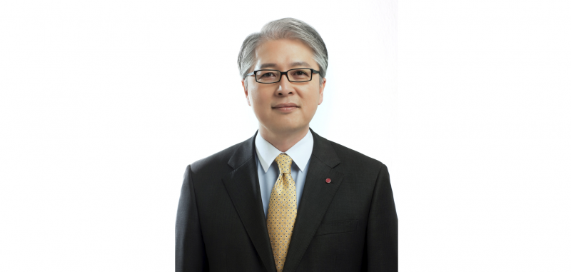LG 투자핸들 잡은 권봉석, 손에 쥔 1.7조 어떻게 쓸까
