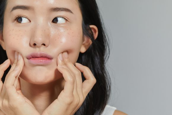 피부과 의사들이 추천하는 건조하고 가려운 피부 진정법 10