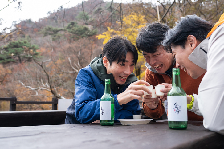 “주변에 술꾼 많으면 나도?...술친구 잘 사귀어야 하는 이유는?
