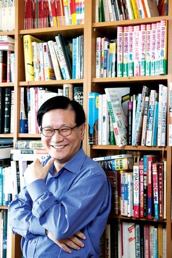 “서점은 내 놀이터…카페 가듯 놀러가죠”