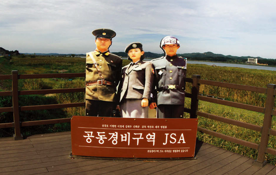 영화 속 감동이 거기 서성였네