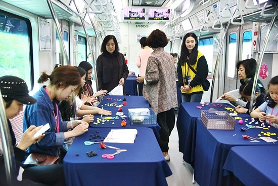 전철타고 도자여행!