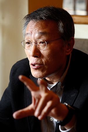 “소설이 거짓말? 문학은 당대의 초상이다”