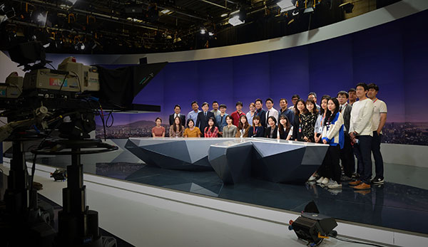 한국 언론사 다시 쓴 손석희와 JTBC <뉴스룸>