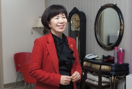 “여성의 섬세함으로 일한다”