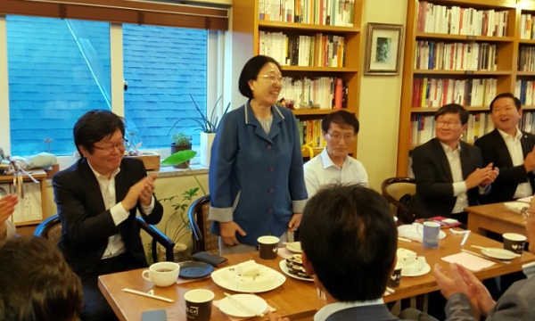 한명숙 전 총리, 길담서원서 작은 환영식