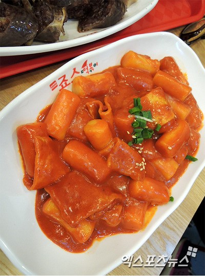 죠스떡볶이 사과 …불친절 서비스 논란에 재발방지 약속