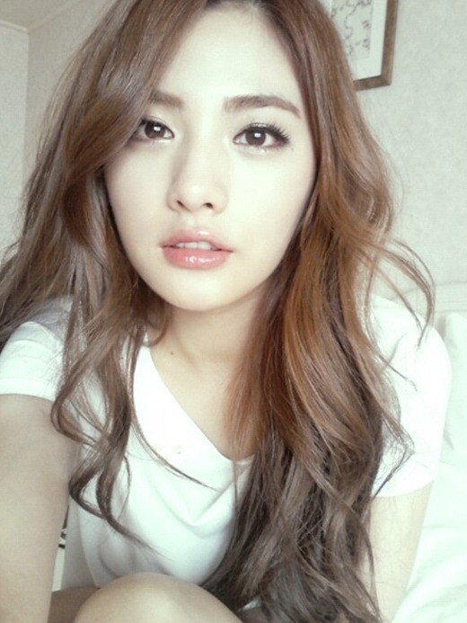 나나 셀카 공개, 짠 오랜만에 극강의 청순미 발산