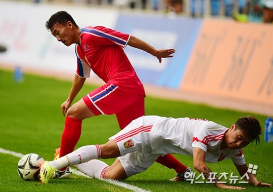 윤일광 몸싸움도 안밀려[포토]