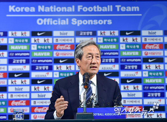'긴급 기자회견 갖는 정몽준 대한축구협회 명예회장'[포토]