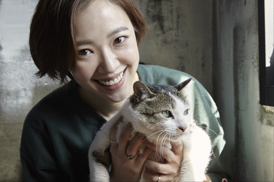 전혜진, 반려동물과 행복한 일상 마음도 훈훈[화보]