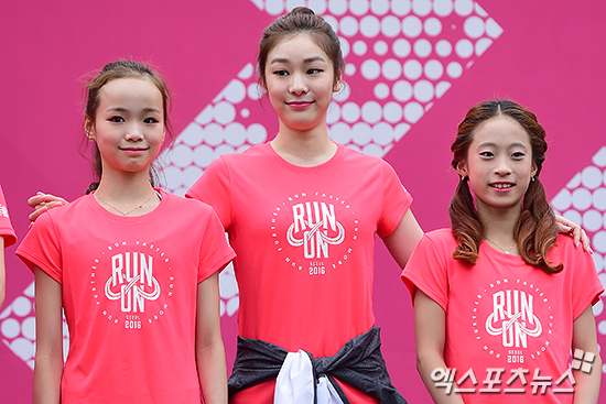 김연아 연아키즈 후배들과 함께 해요[포토]