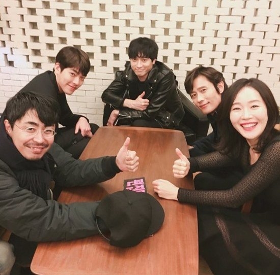 마스터 이병헌부터 강동원까지, 흥행 마스터의 만남 엄지척