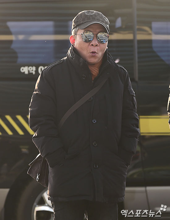 우현 많은 취재진에 깜짝[포토]