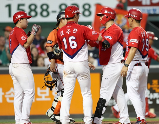 '팻딘 6승' KIA, 한화 제압하고 전날 패배 설욕