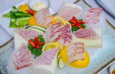 신선한 해산물을 즐길 수 있는 제주 서귀포 표선 전통의 활어회 맛집 다미진 횟집