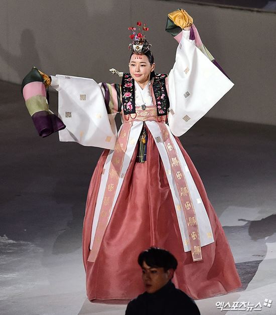 [전문] 이하늬 평창 폐막식 춘앵무 공연, 3개월 동안 준비