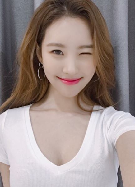 [★해시태그] 윙크도 예뻐…선미, 자신감 충만한 셀카