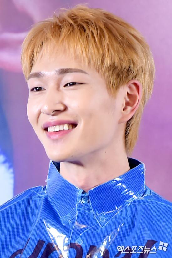 [종합] 온유, 샤이니 입대 첫 주자→2020년 전역 후 2막 기대