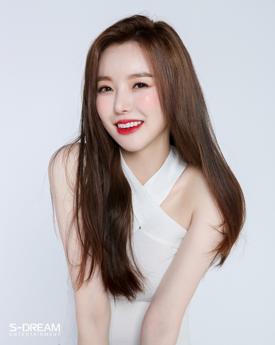 달샤벳 세리, 새 소속사 찾았다…물오른 미모 프로필 사진 공개