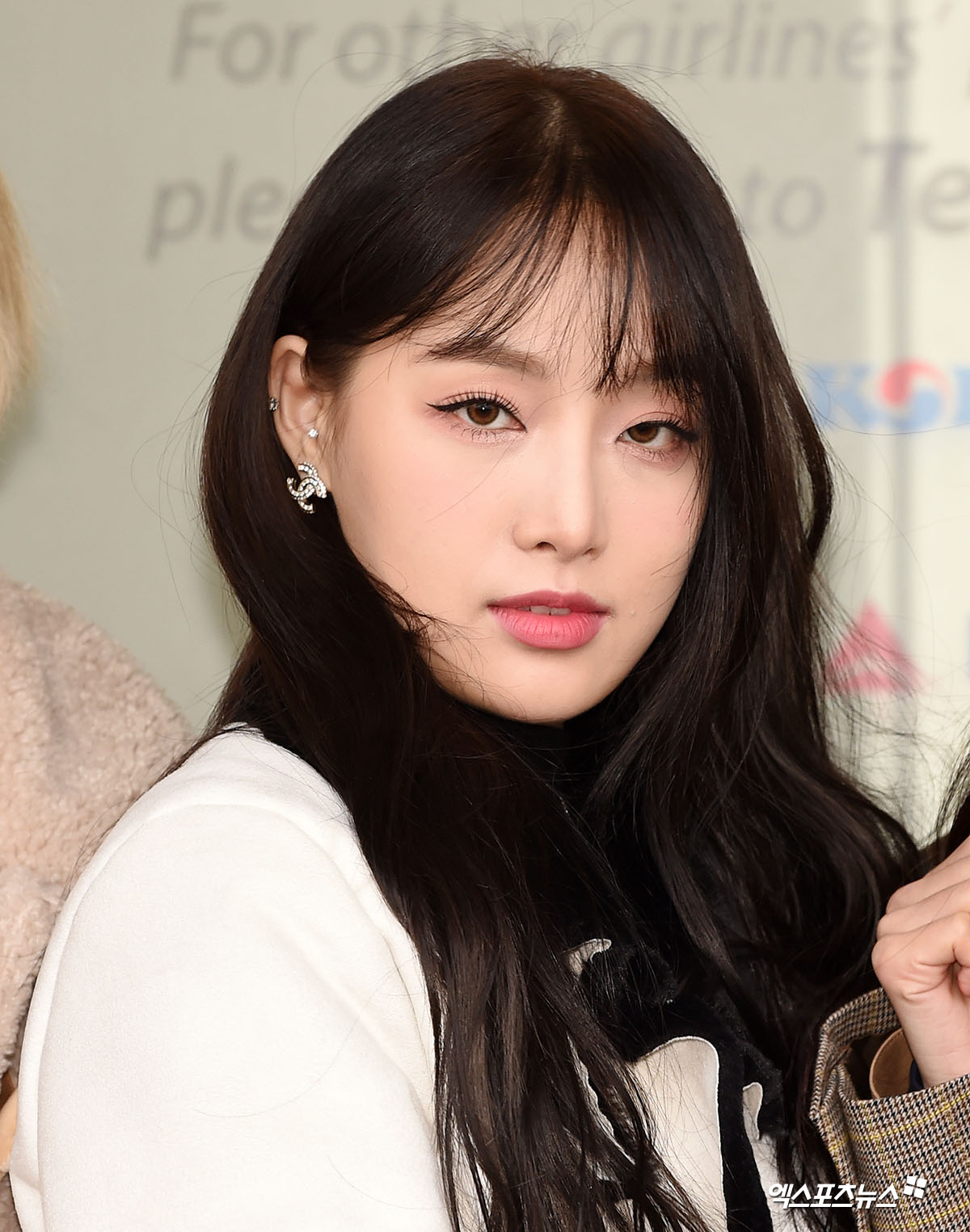 네이처 새봄 섹시눈빛 장전[엑s HD포토]