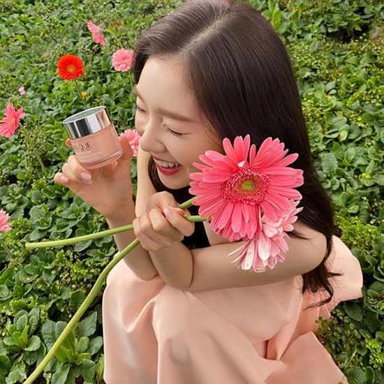 레드벨벳 아이린, 핑크 공주님 비주얼…꽃보다 더 예쁜 그녀 [in스타]