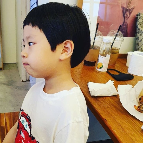 슬의생 아역 김준, 사랑스러운 볼빵빵 근황 무슨 생각 중? [★해시태그]
