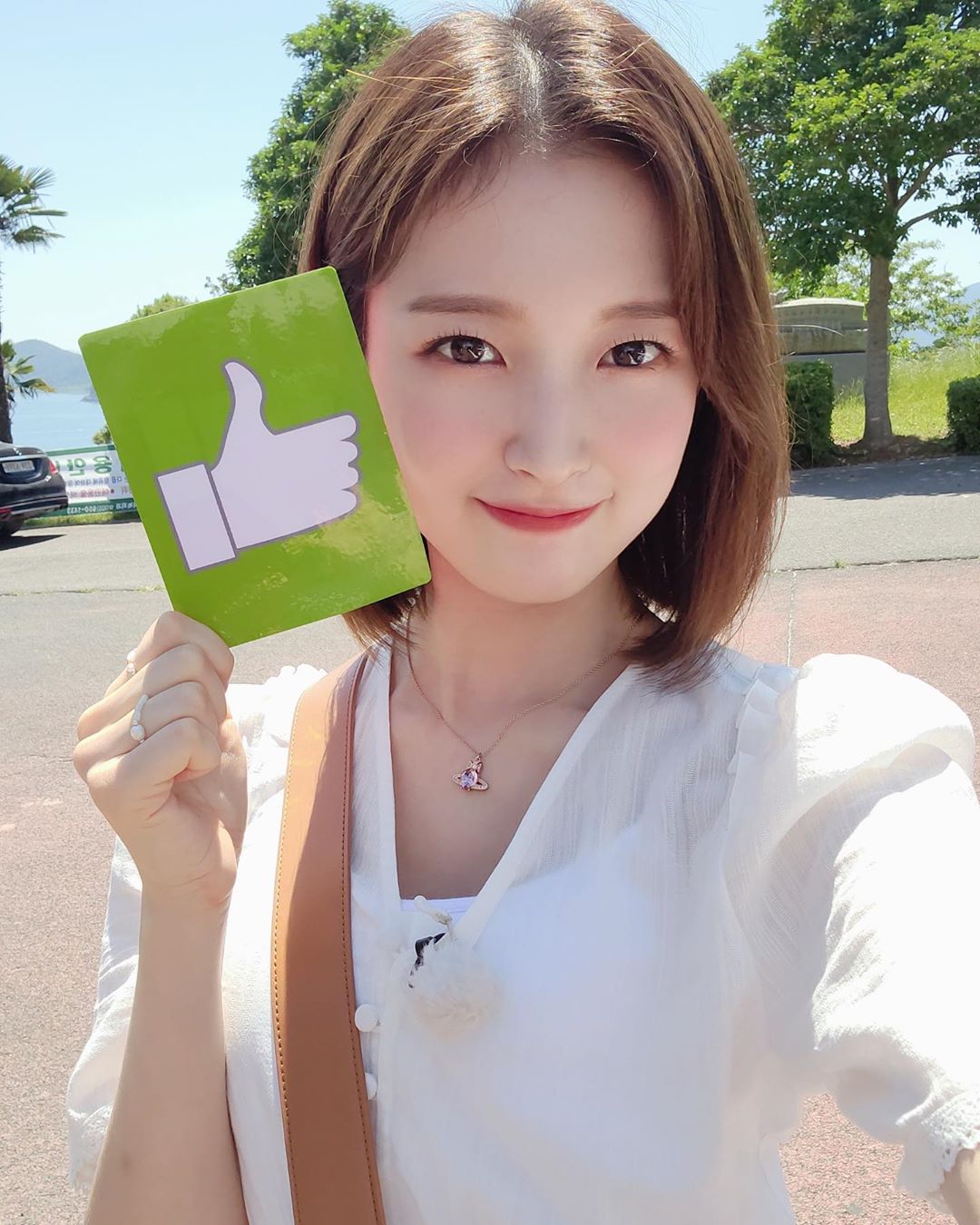 오마이걸 아린, 더 짠내투어 인증샷…러블리 끝판왕 [★해시태그]