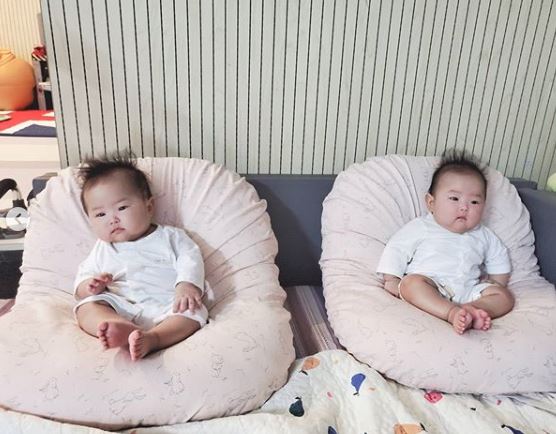최민환♥ 율희, 훌쩍 큰 쌍둥이 딸들 공개…2호·3호 금방 크네[★해시태그]