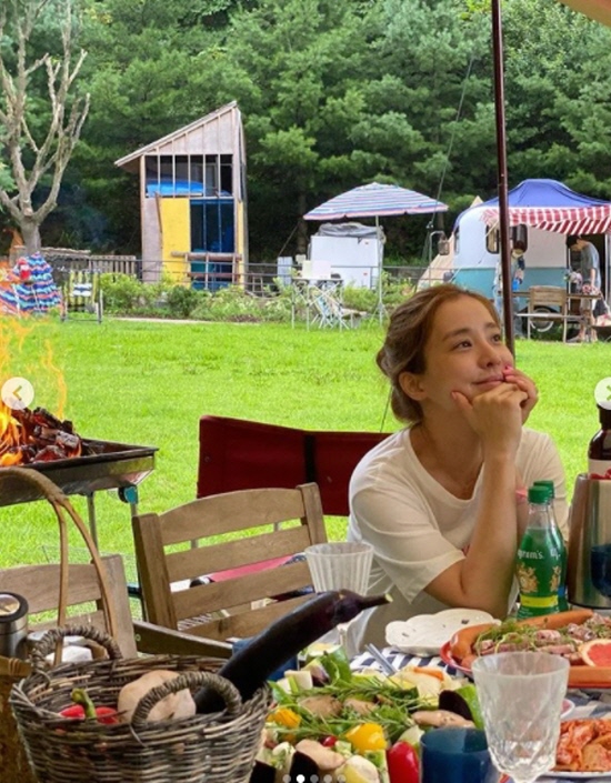 박은혜, 쌍둥이 아들 좋겠네…넓은 집마당에 캠핑장 뚝딱  [★해시태그]