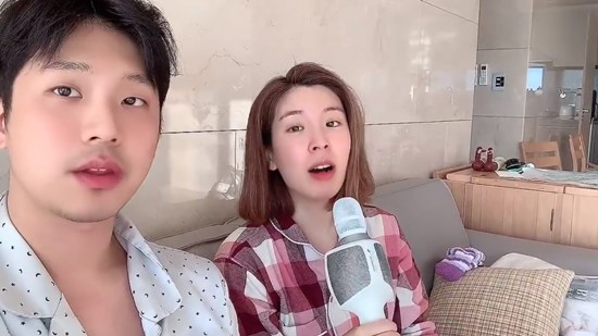 함연지, 민낯+잠옷차림으로 모닝 노래방…오뚜기 딸의 주말 [★해시태그]