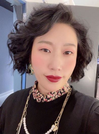 김영희, 선지색 립컬러?…간 안 좋은 거 아닙니다 [★해시태그]