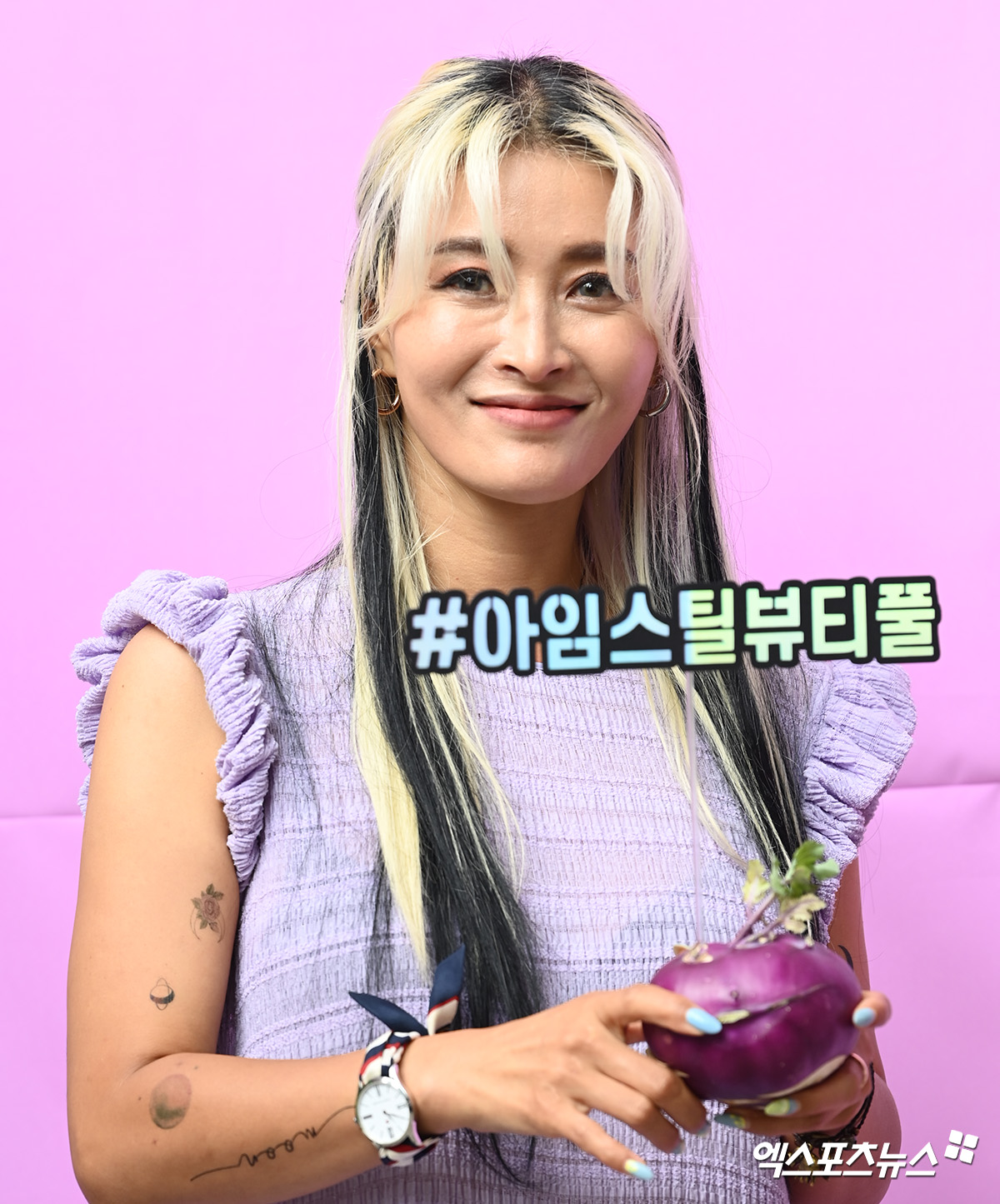 황보 개성 넘치는 투톤헤어[엑s HD포토]