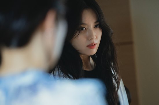 해피니스 한효주X박형식, 배해선 선동에 격리 위기 [포인트:신]