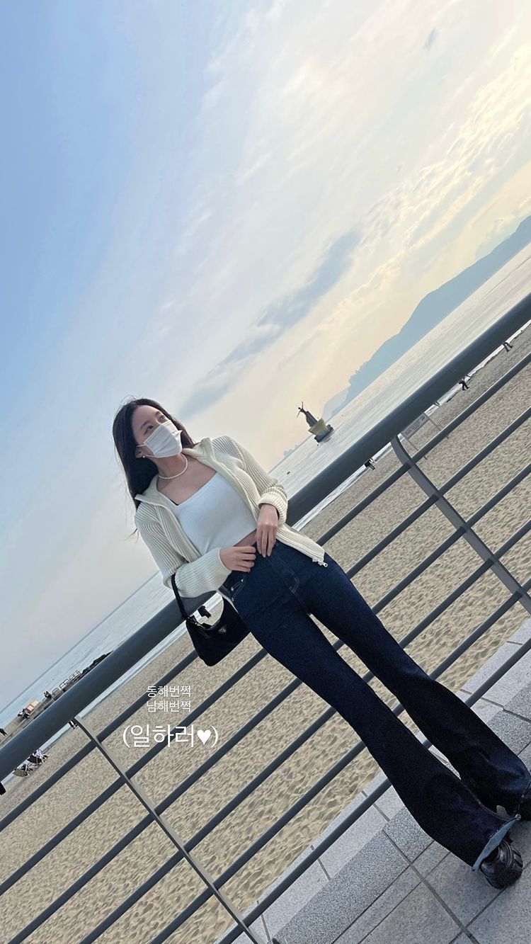 결별 효민, 8등신 명품몸매 선보이며 동해번쩍 남해번쩍
