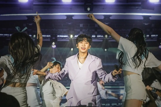 임영웅, 콘서트 장소 호남평야→유세차량 추천까지... 어마어마한 인기