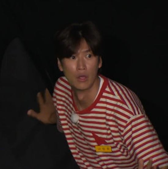 나인우, 폐교 체험에 멘붕→혼신의 질주 (1박 2일)