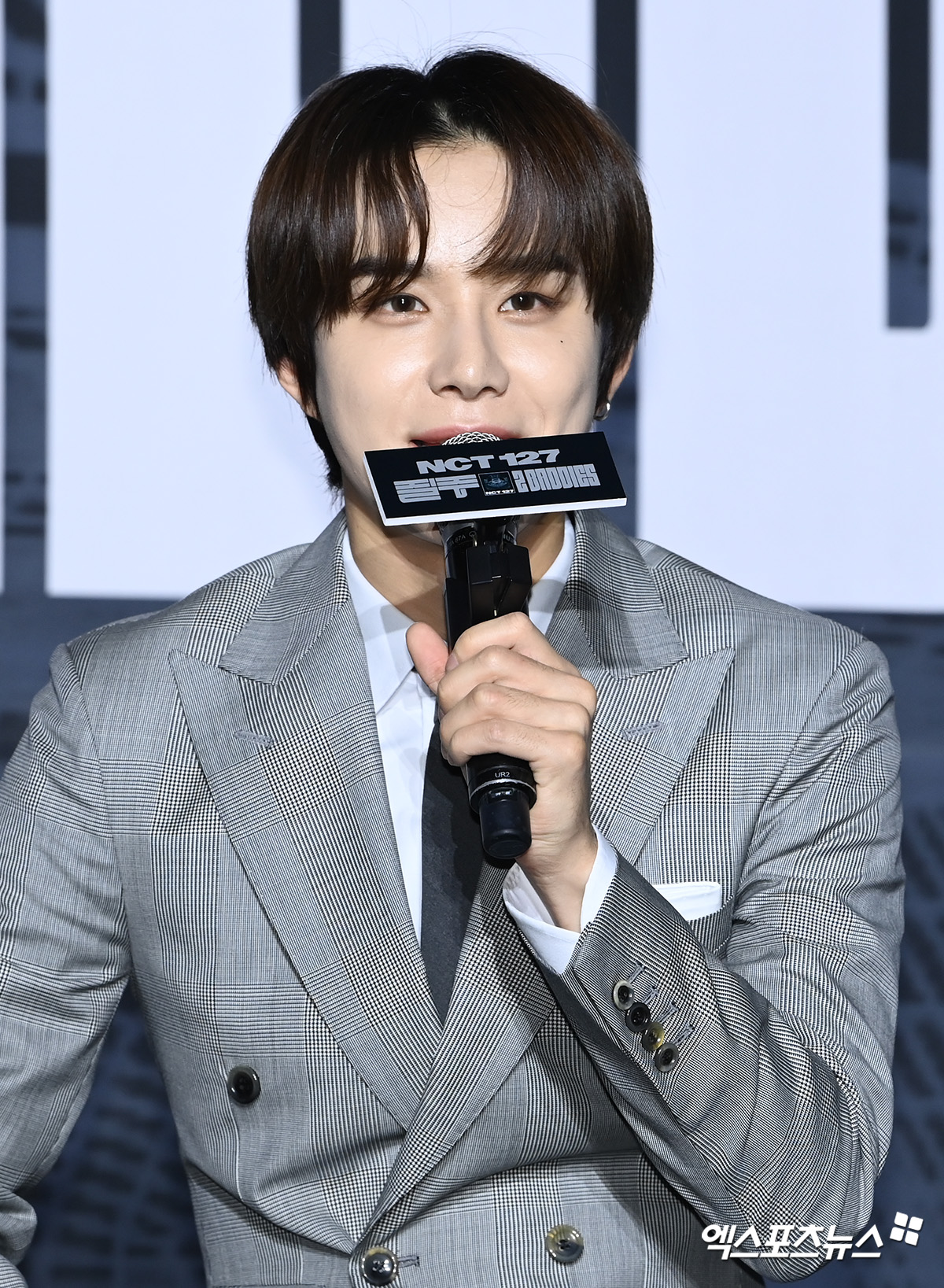 NCT127 정우 명랑한 인사[엑s HD포토]