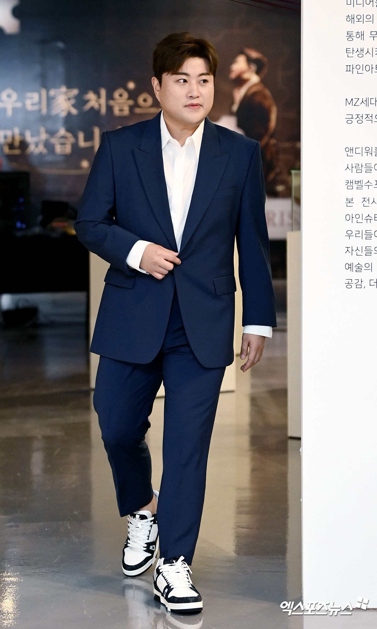 김호중 아름다운 슈트 맵시[엑s HD포토]