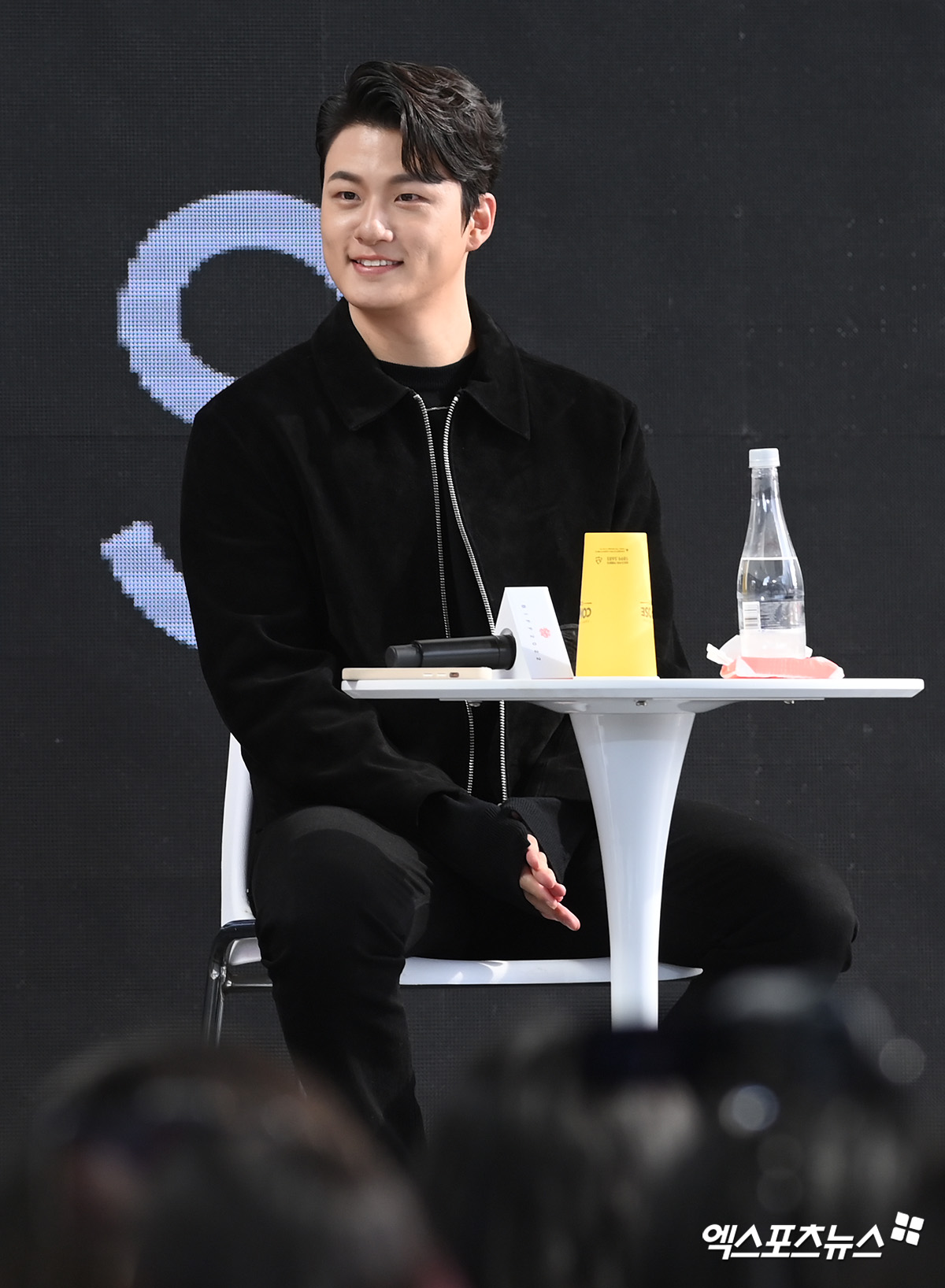 신승호 매력 만점 보조개[엑s HD포토]