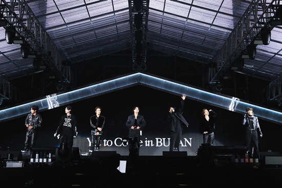 방시혁 "방탄소년단=우리의 시작점"…'큰일' 각오했던 부산 콘서트 [종합]