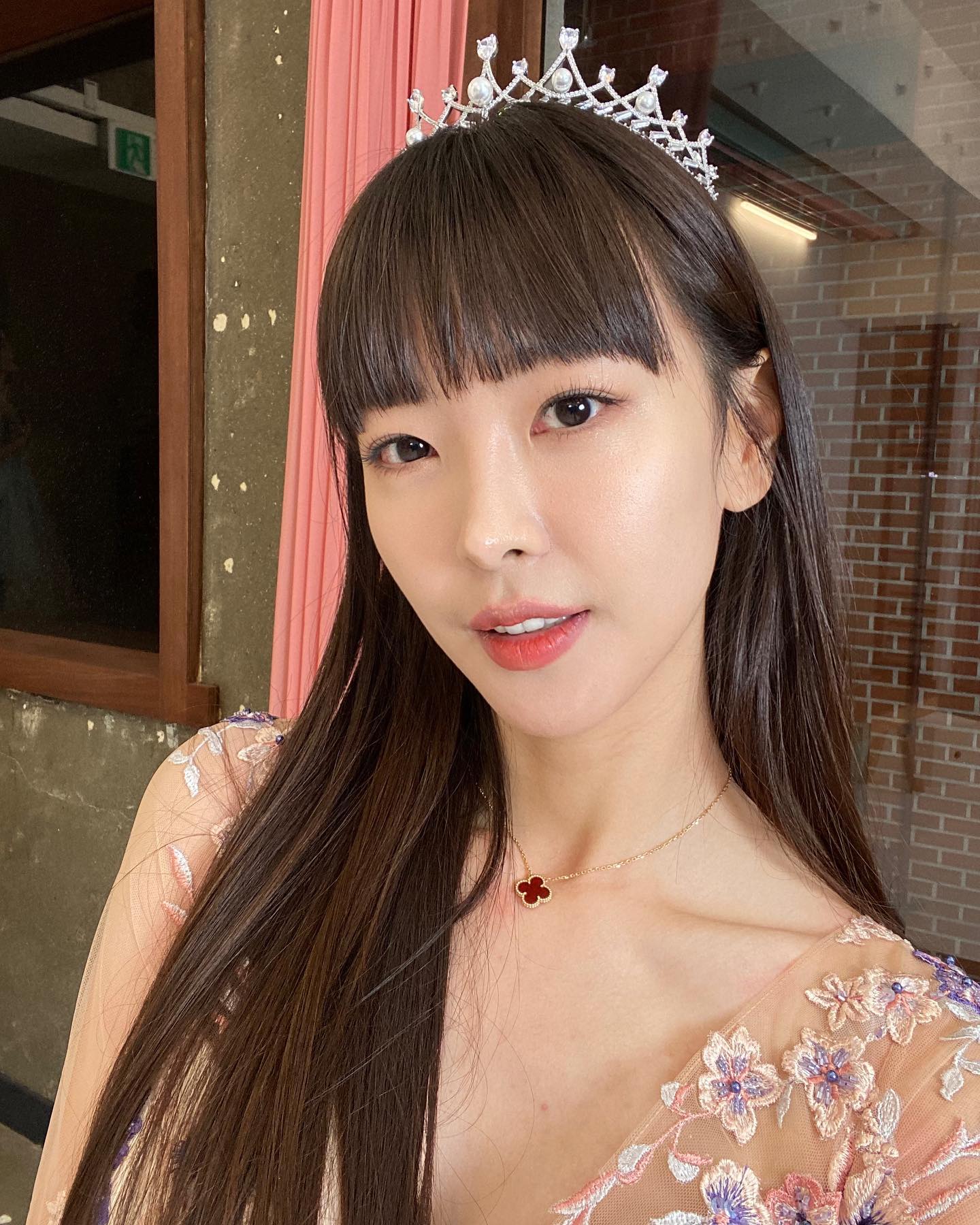 새댁 고원희, 결혼하더니…공주놀이 원 없이 했네