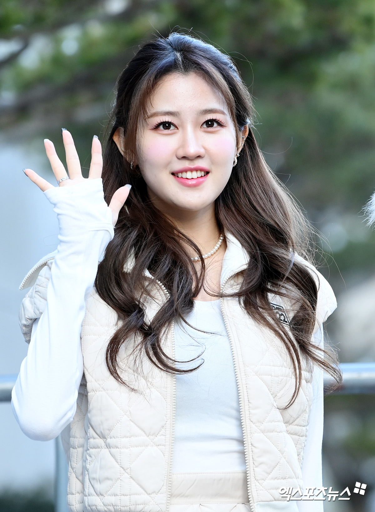 아일리원 아라 예쁜 미소 활짝[엑s HD포토]