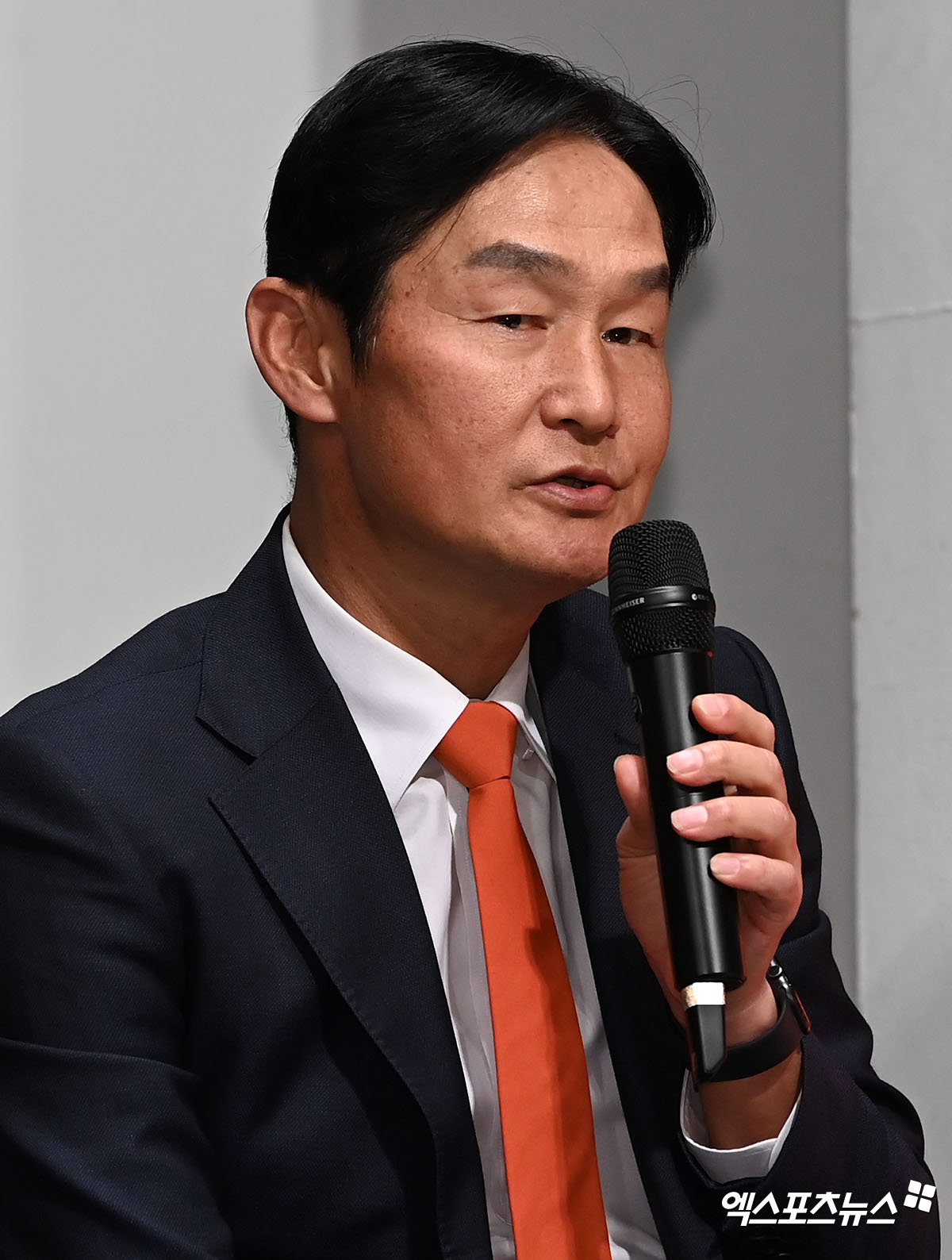 최용수 감독 '화려한 입담'[포토]