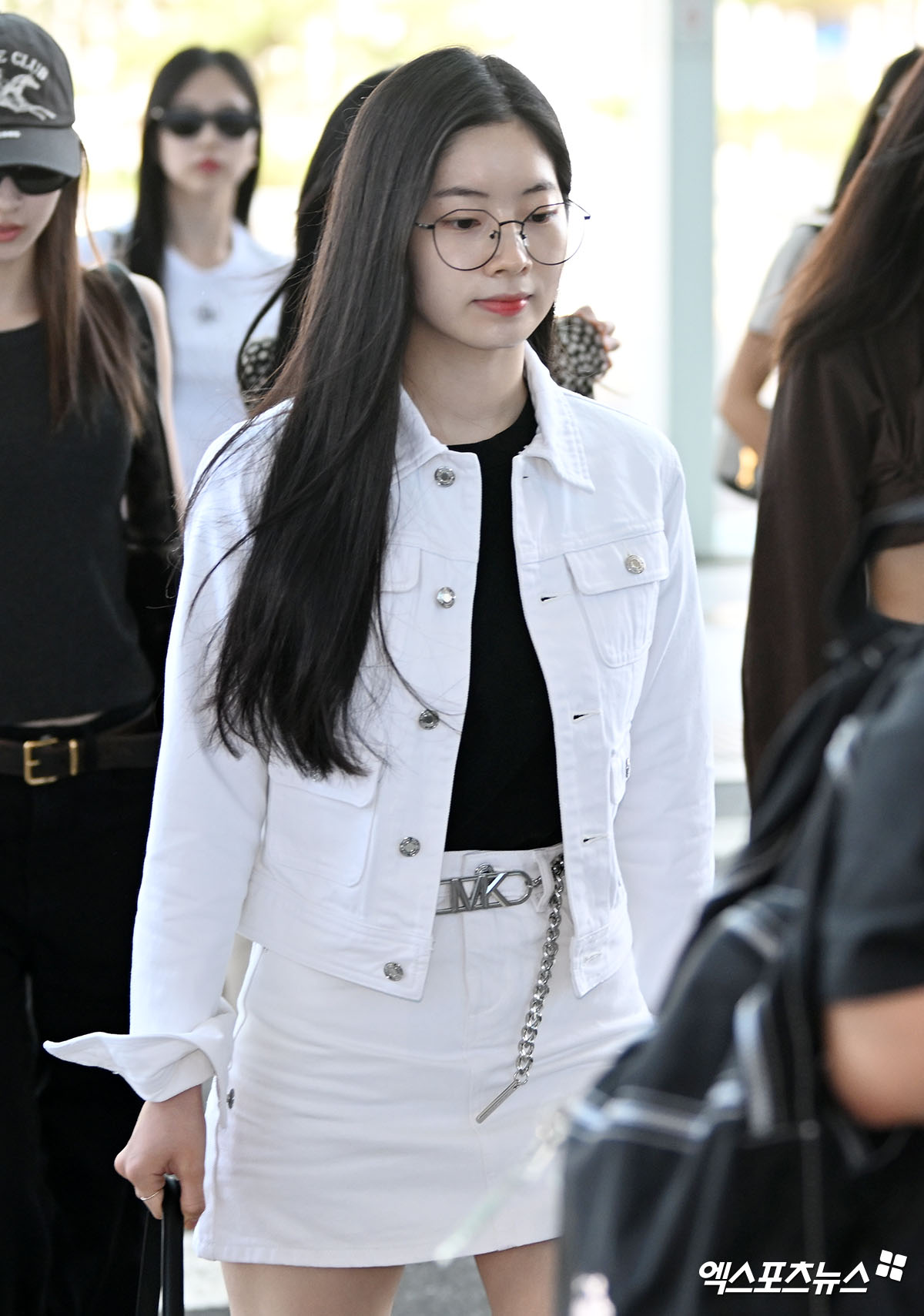 트와이스 다현 동글동글한 안경 착용[엑s HD포토]