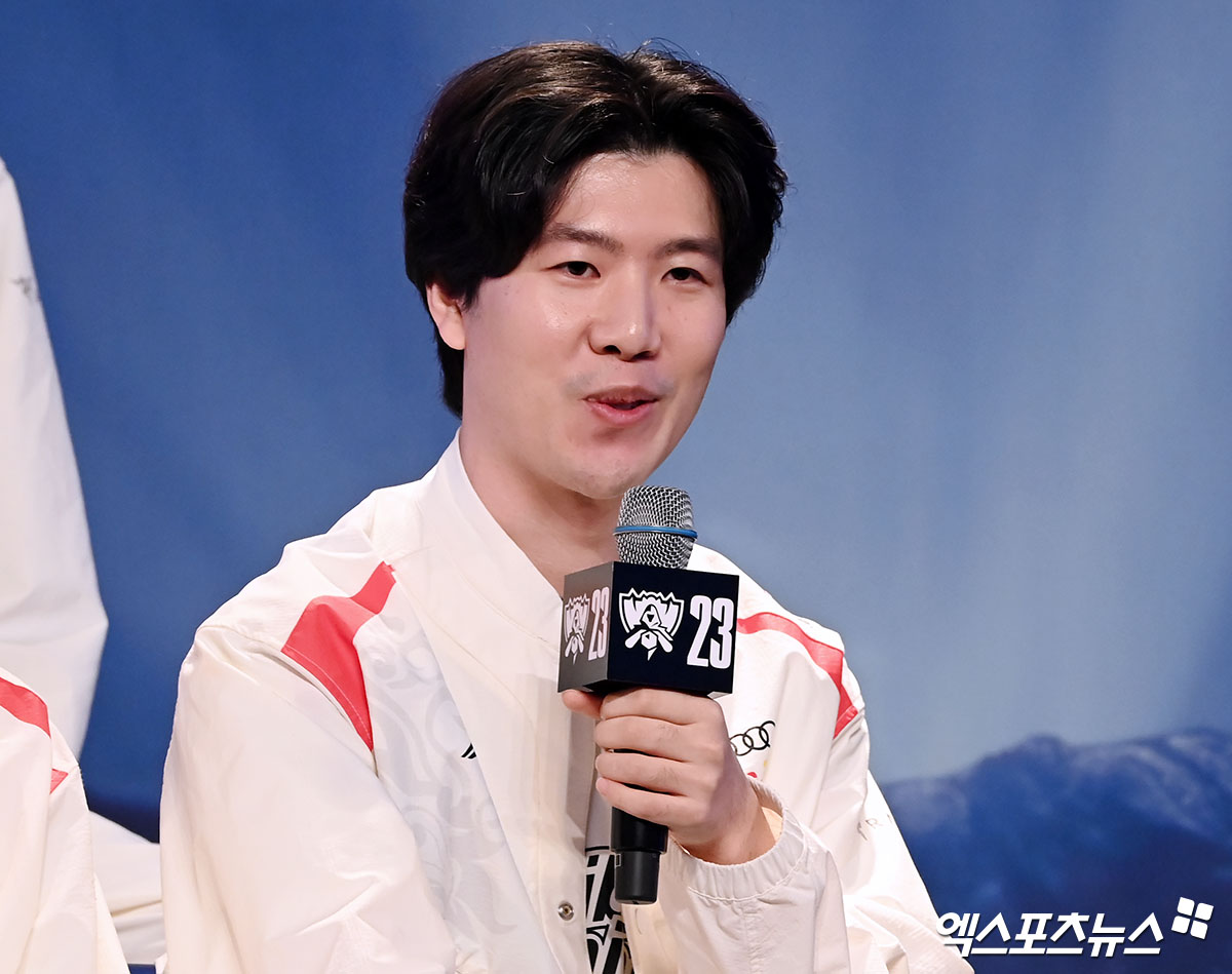 더샤이 강승록 슈퍼샤이 춤 연습해야겠어요[포토]