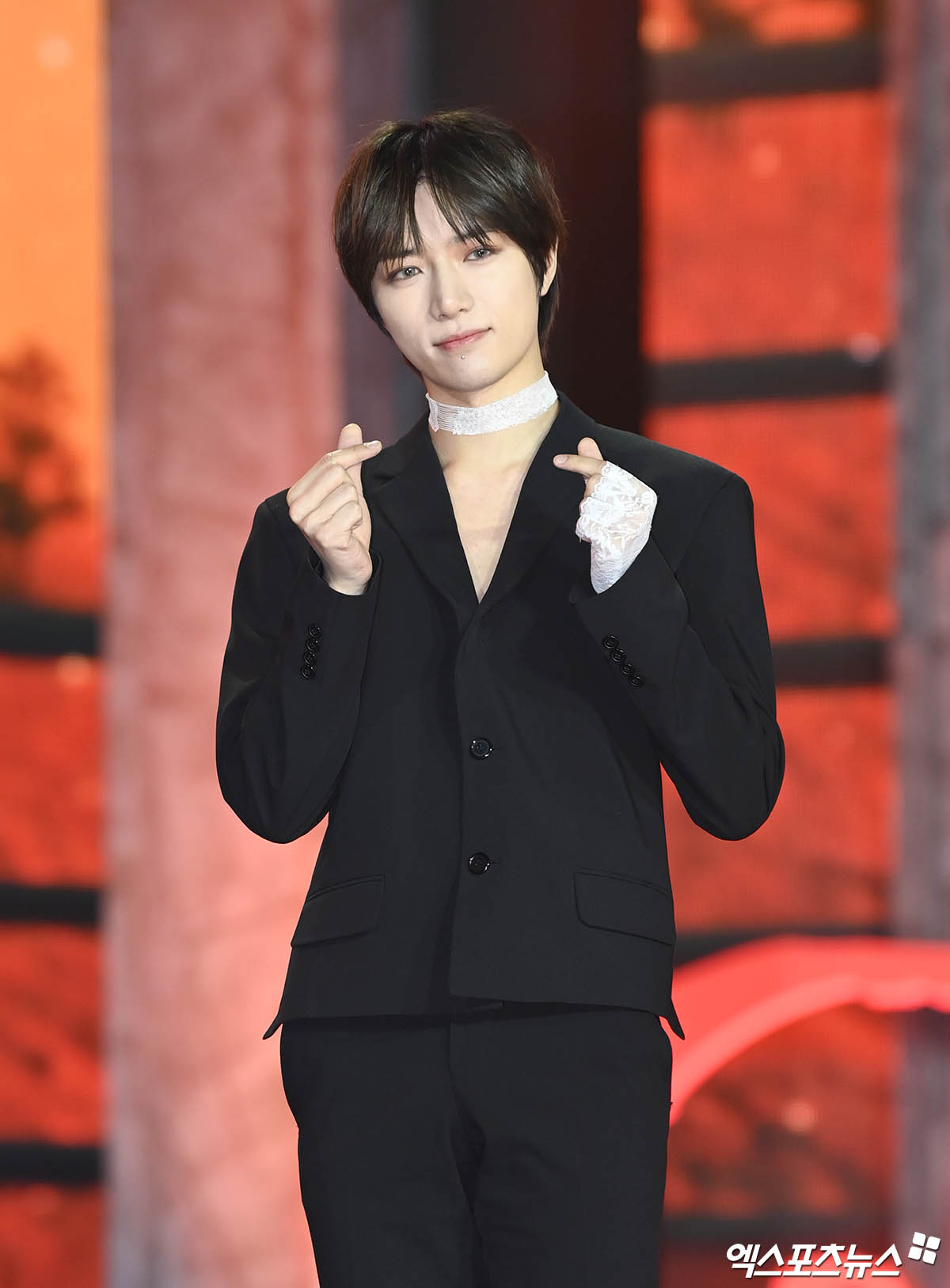 TXT 범규 손하트 뿅[엑s HD포토]