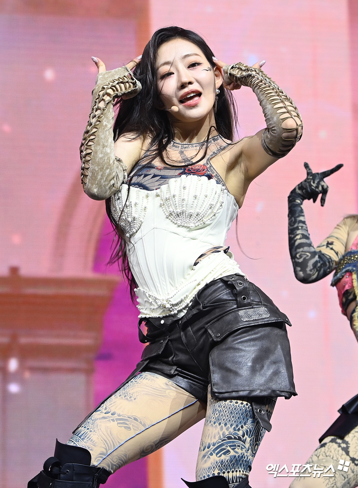 키오라 쥴리 무대를 찢어[엑s HD포토]